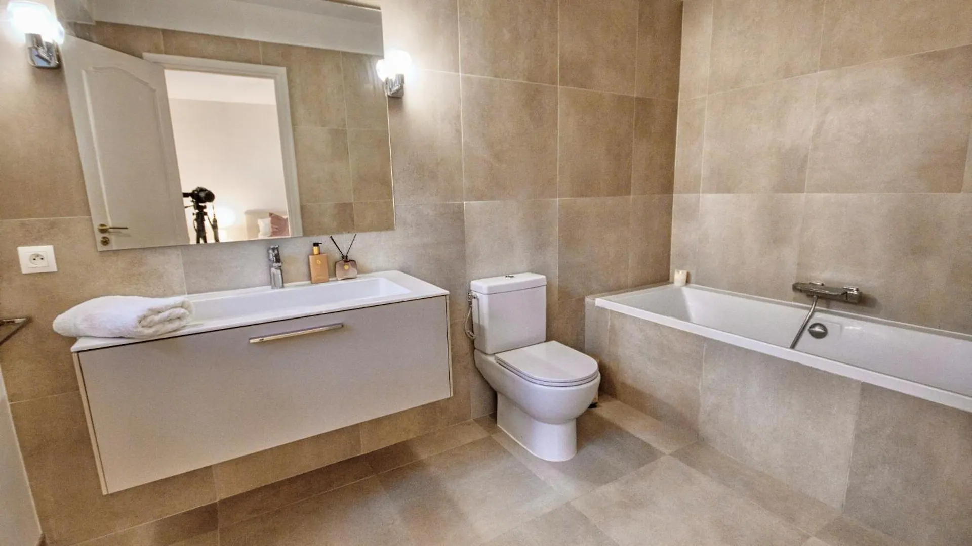Cannes Film Festival Villa Magnolia Palais De Festival 3 Bedrooms Apartment